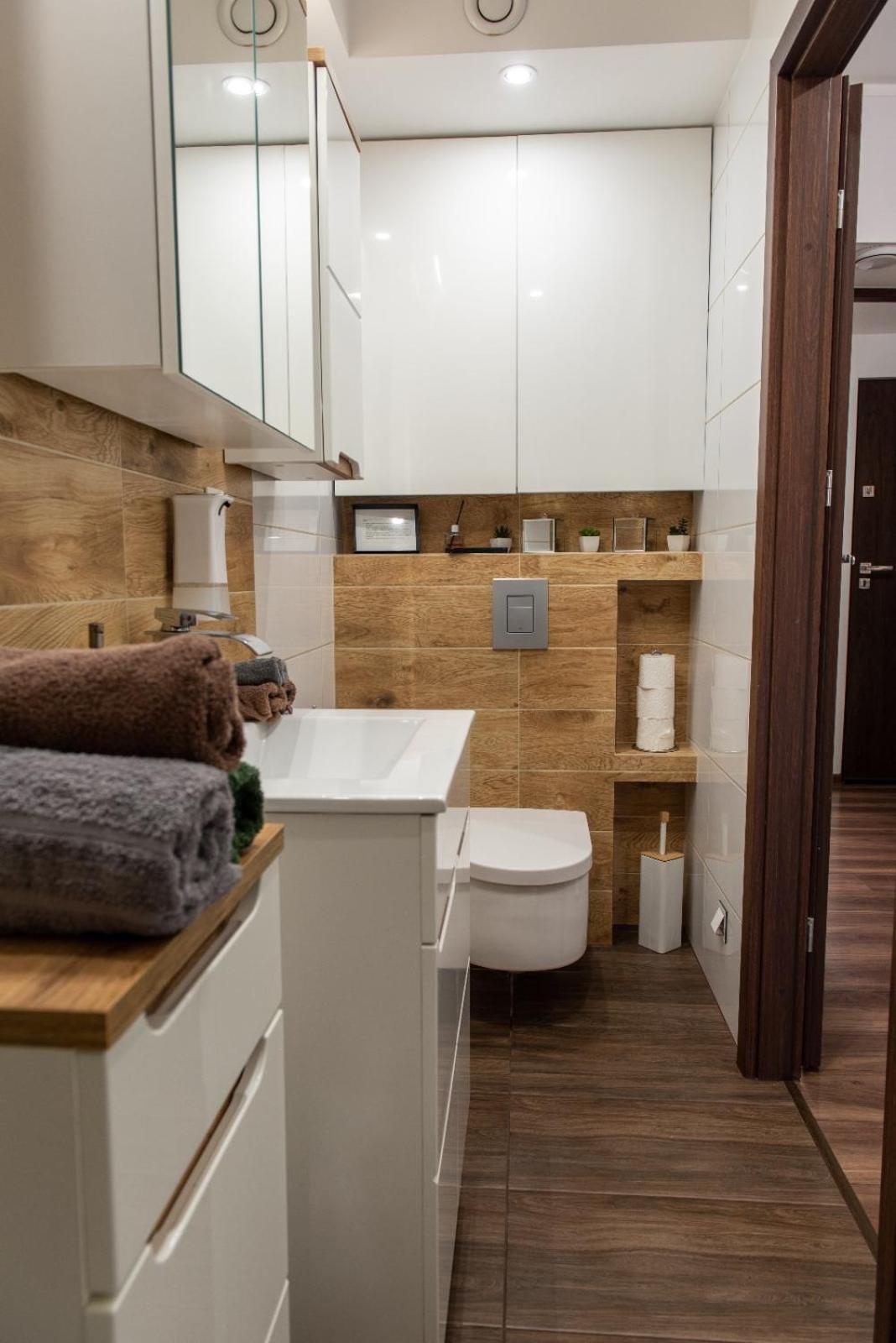 Apartament Crooked Stairs Ζιελόνα Γκόρα Εξωτερικό φωτογραφία
