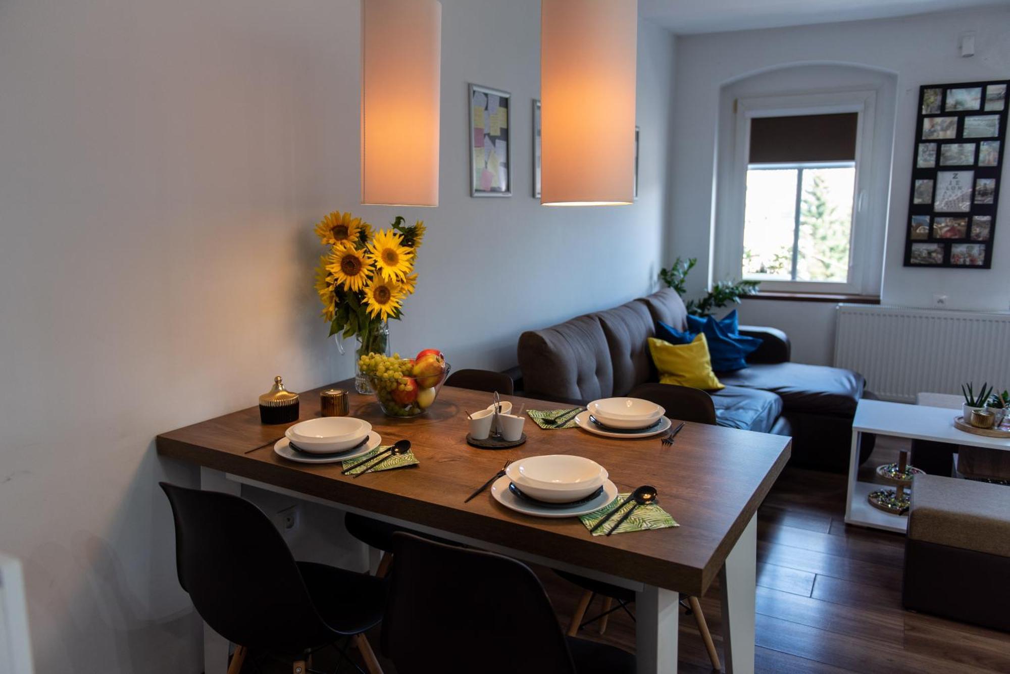Apartament Crooked Stairs Ζιελόνα Γκόρα Εξωτερικό φωτογραφία