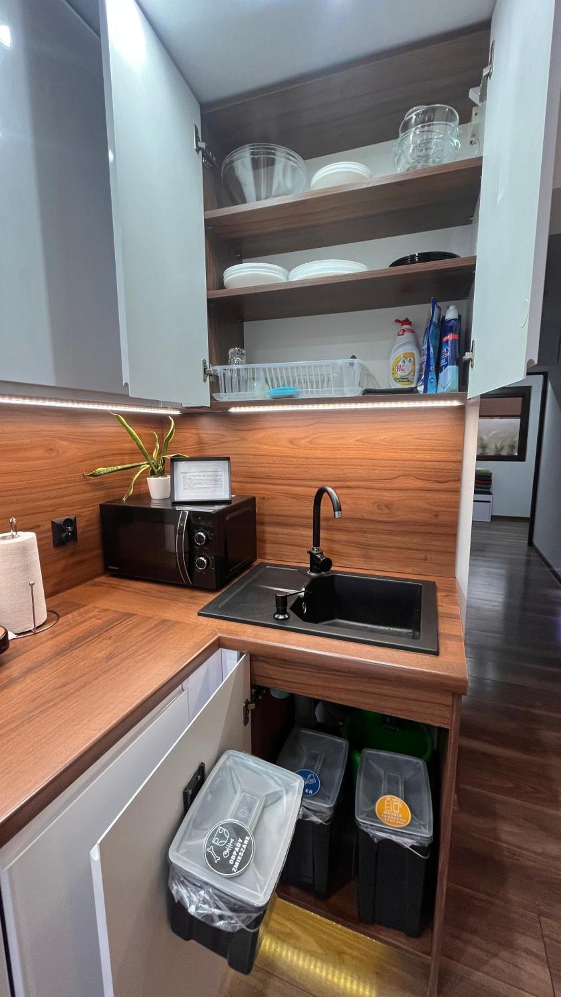 Apartament Crooked Stairs Ζιελόνα Γκόρα Εξωτερικό φωτογραφία