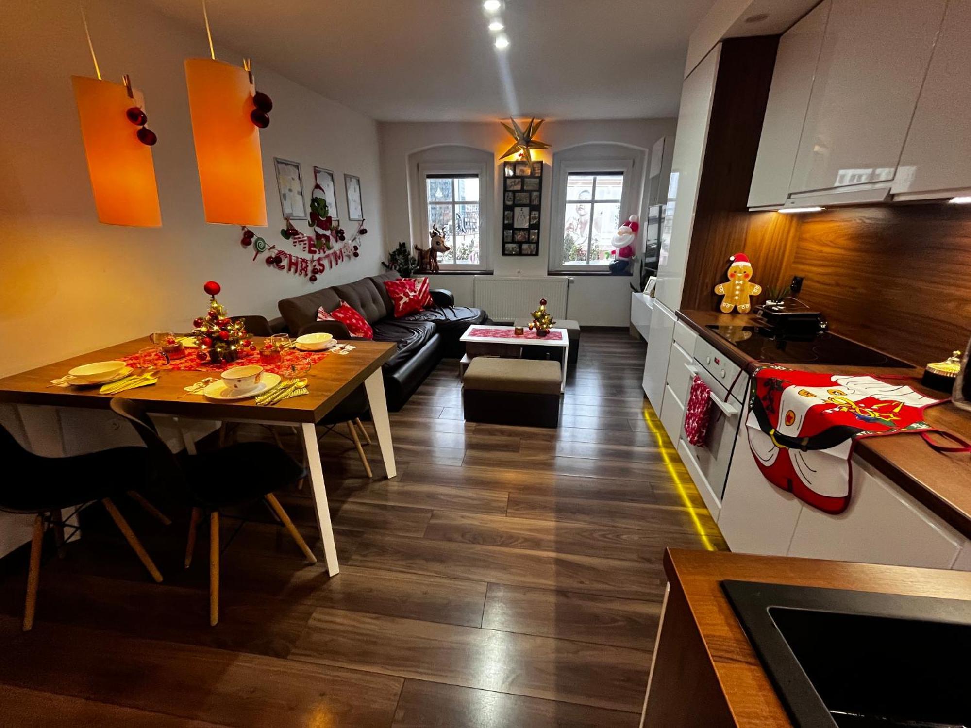 Apartament Crooked Stairs Ζιελόνα Γκόρα Εξωτερικό φωτογραφία